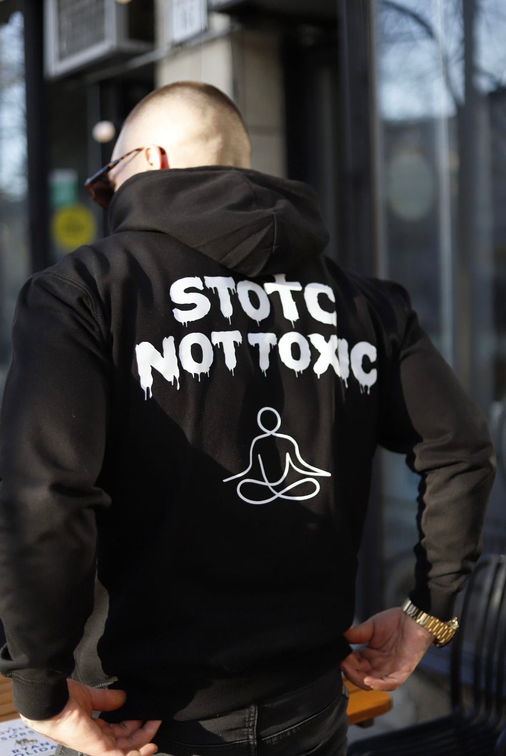 "stoic, not toxic" limitált hoodie